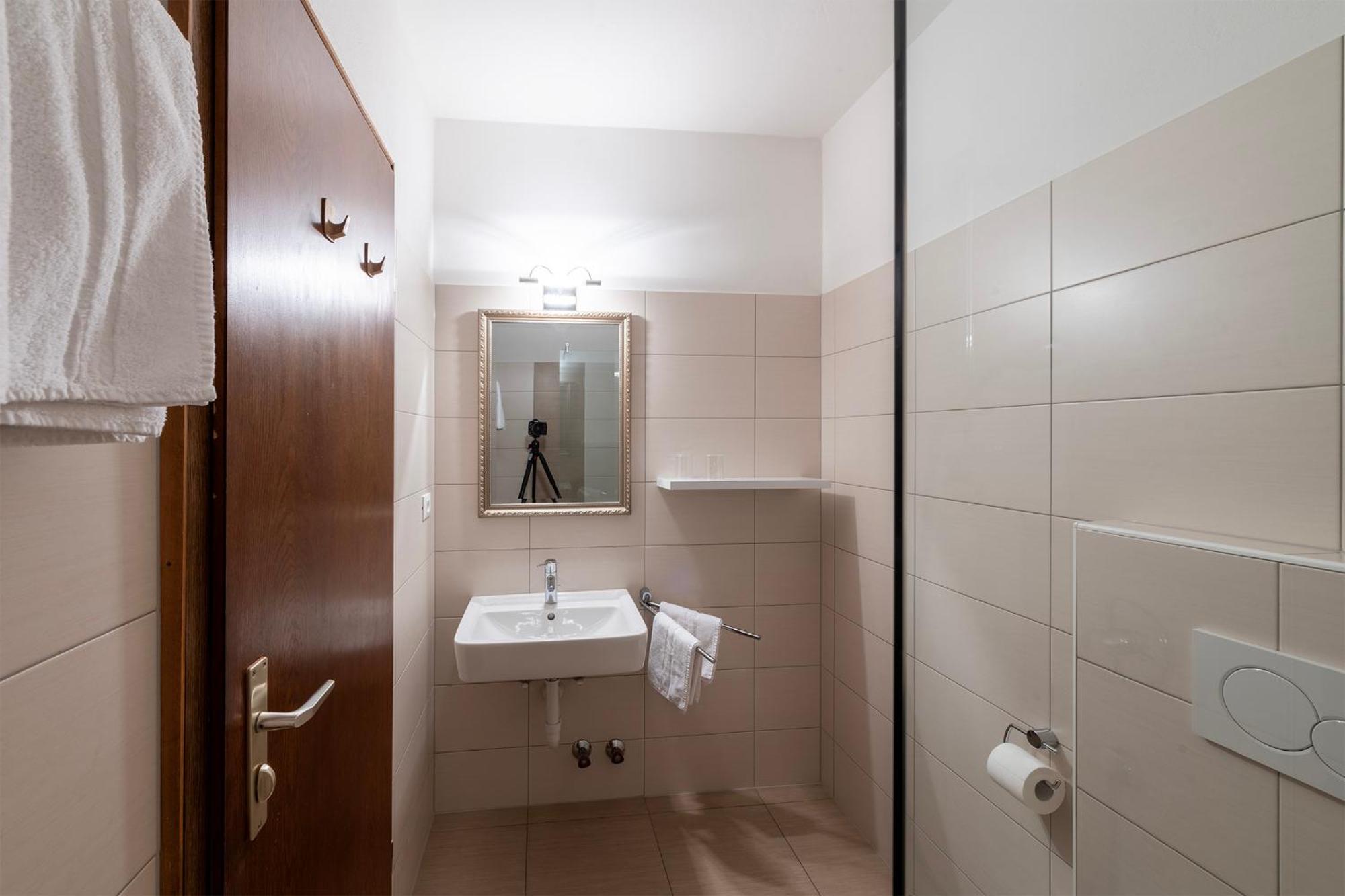 Andreas Hofer Aparthotel Schenna Buitenkant foto